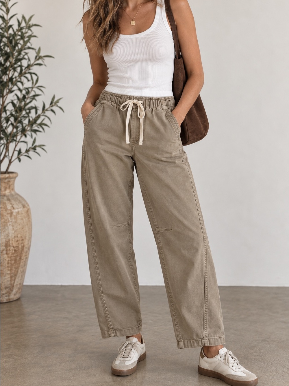 GAP NWT Pull-On Barrel Khaki Pants Tan Size S